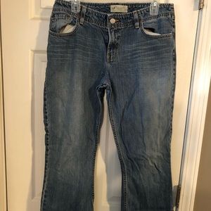 Women’s buckle jeans